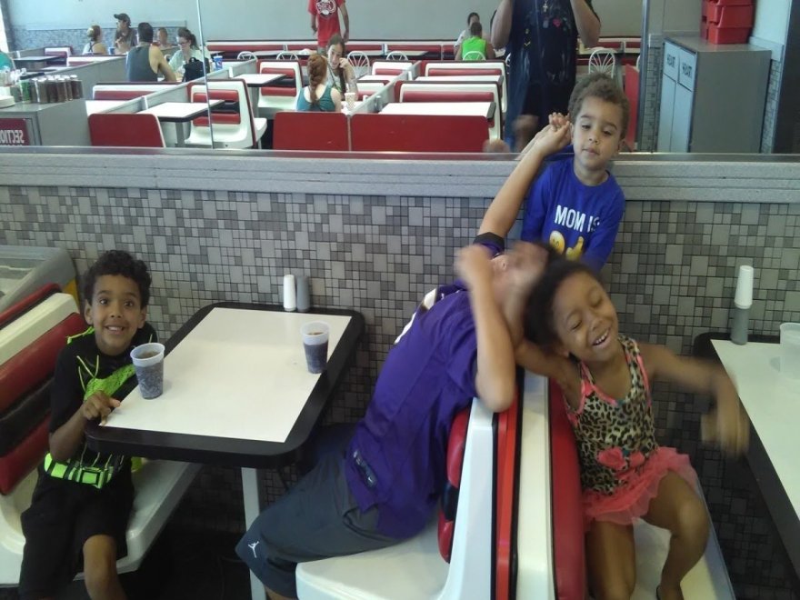 Caruso Pizza Caruso Pizza