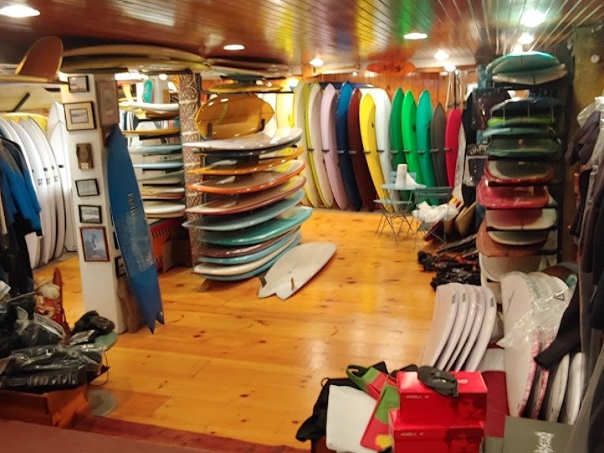 Malibu's Surf Shop Malibu's Surf Shop