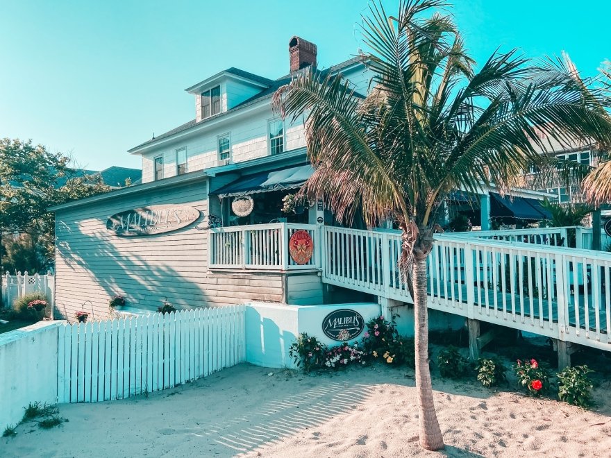Malibu's Surf Shop Malibu's Surf Shop