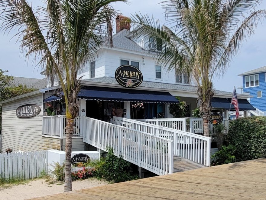 Malibu's Surf Shop Malibu's Surf Shop