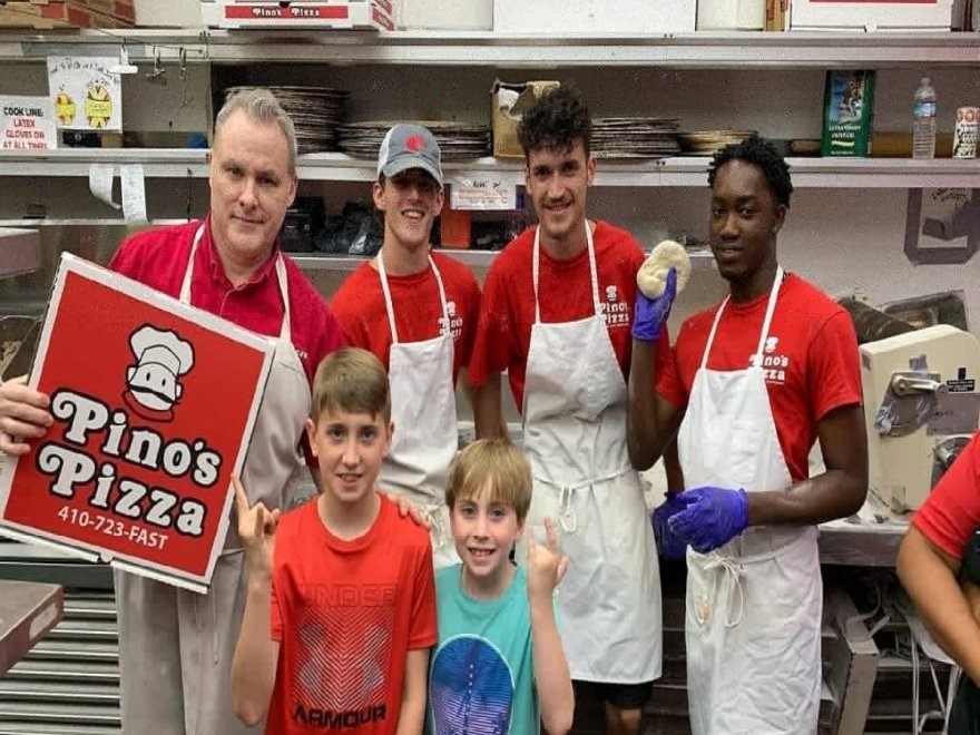 Pino's Pizza Pino's Pizza