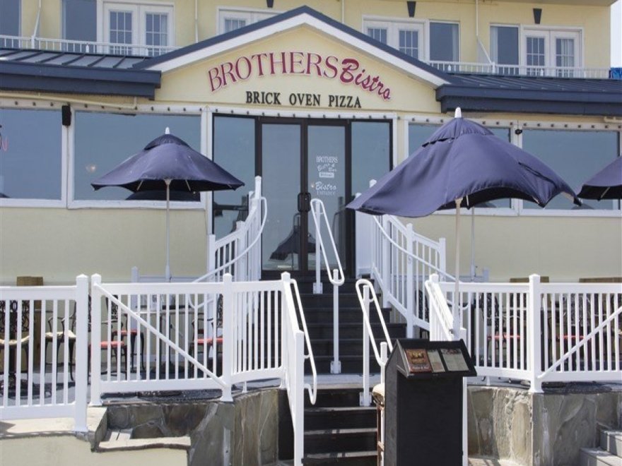 Brother's Bistro Brother's Bistro
