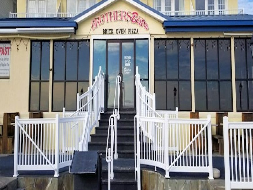 Brother's Bistro Brother's Bistro