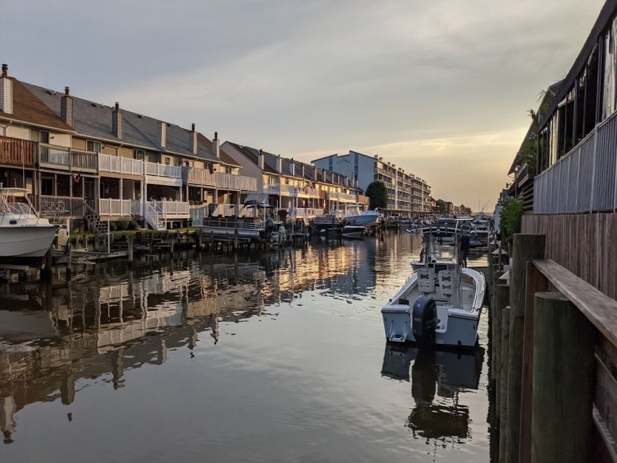 Tailchasers Restaurant & Dock Bar Tailchasers Restaurant & Dock Bar