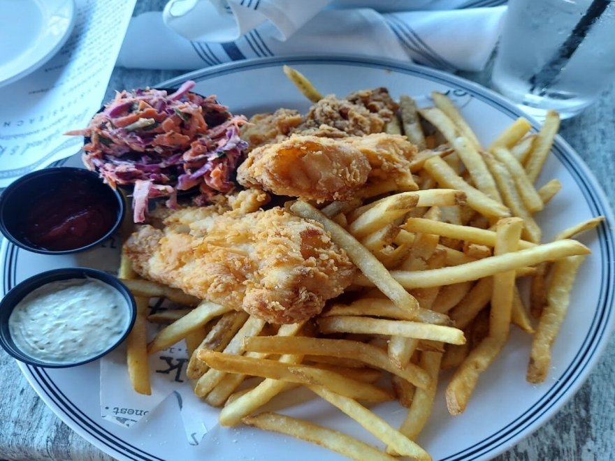 Tailchasers Restaurant & Dock Bar Tailchasers Restaurant & Dock Bar