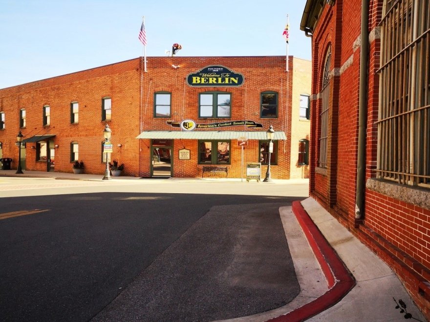 Urban Cottage Urban Cottage