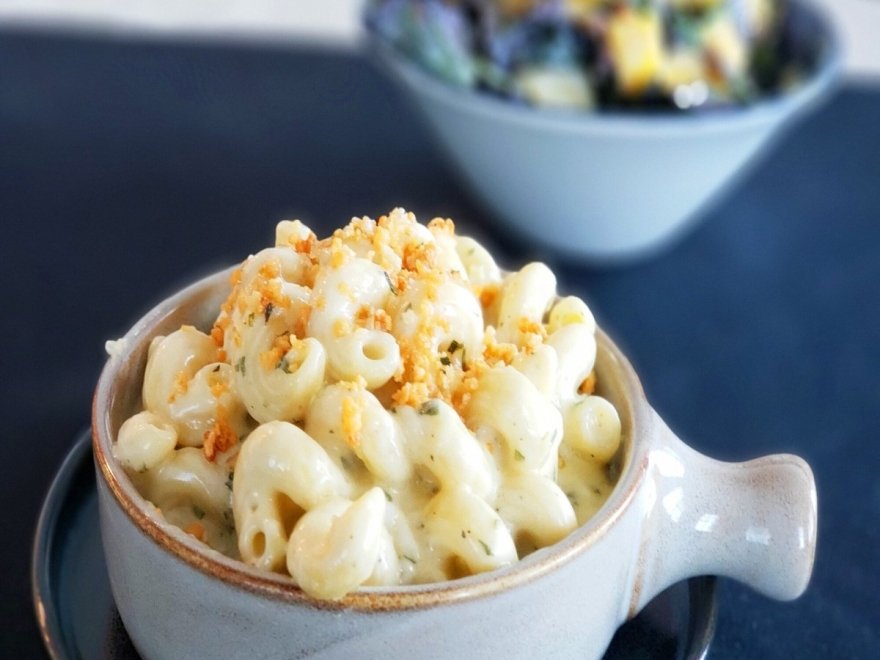 Coral Reef Restaurant & Bar