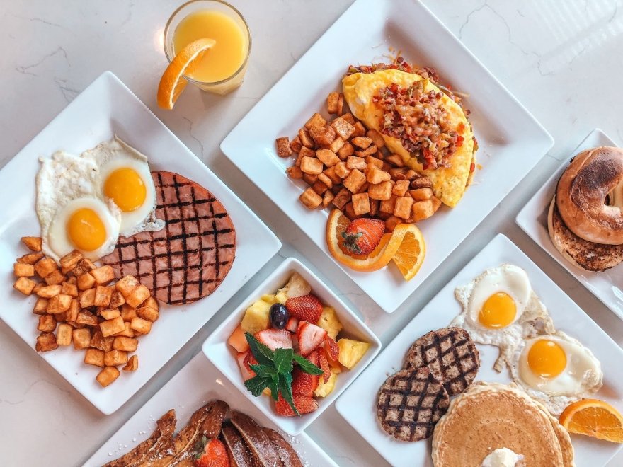 Coral Reef Restaurant & Bar