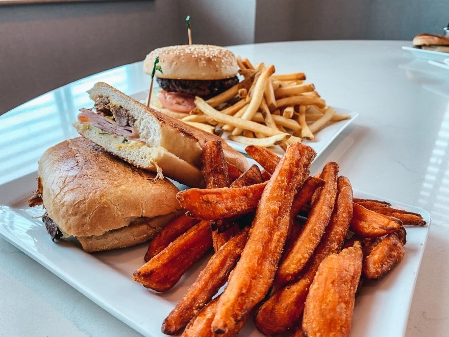 Coral Reef Restaurant & Bar